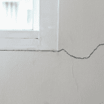 معالجة تشققات الجدران الخارجية